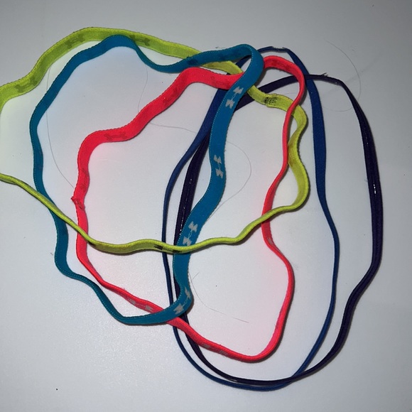 2 Nike & 3 Under Armor headbands - Picture 2 of 2